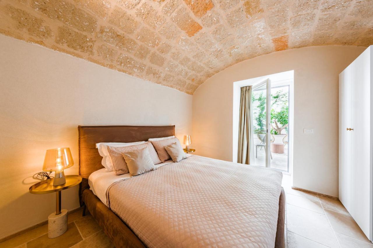 Helloapulia Charming Palazzo Clemente - Self-Catering Suites With Aircondition Монополи Екстериор снимка
