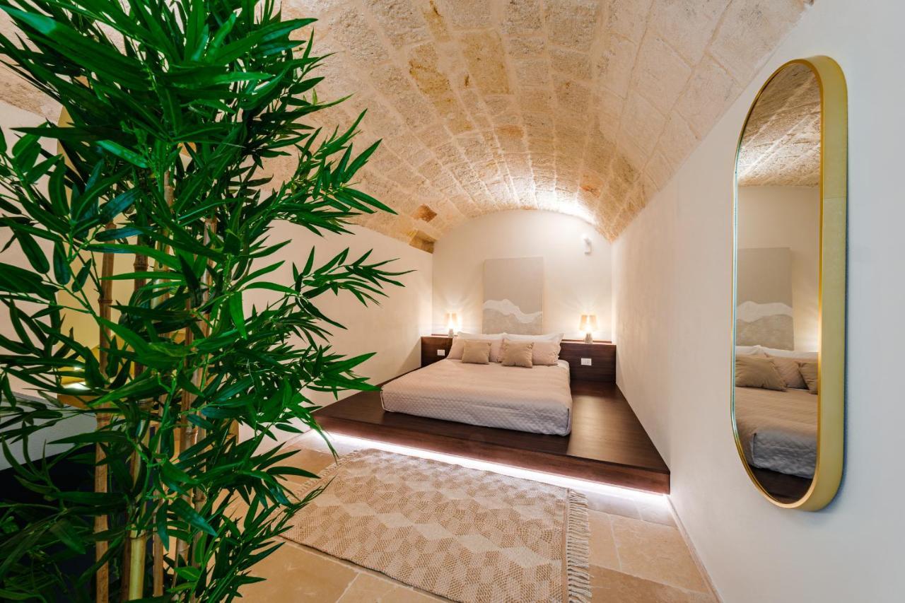Helloapulia Charming Palazzo Clemente - Self-Catering Suites With Aircondition Монополи Екстериор снимка