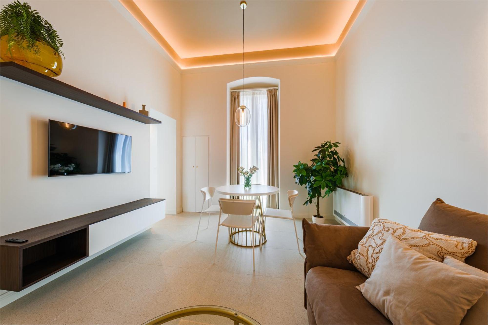 Helloapulia Charming Palazzo Clemente - Self-Catering Suites With Aircondition Монополи Екстериор снимка