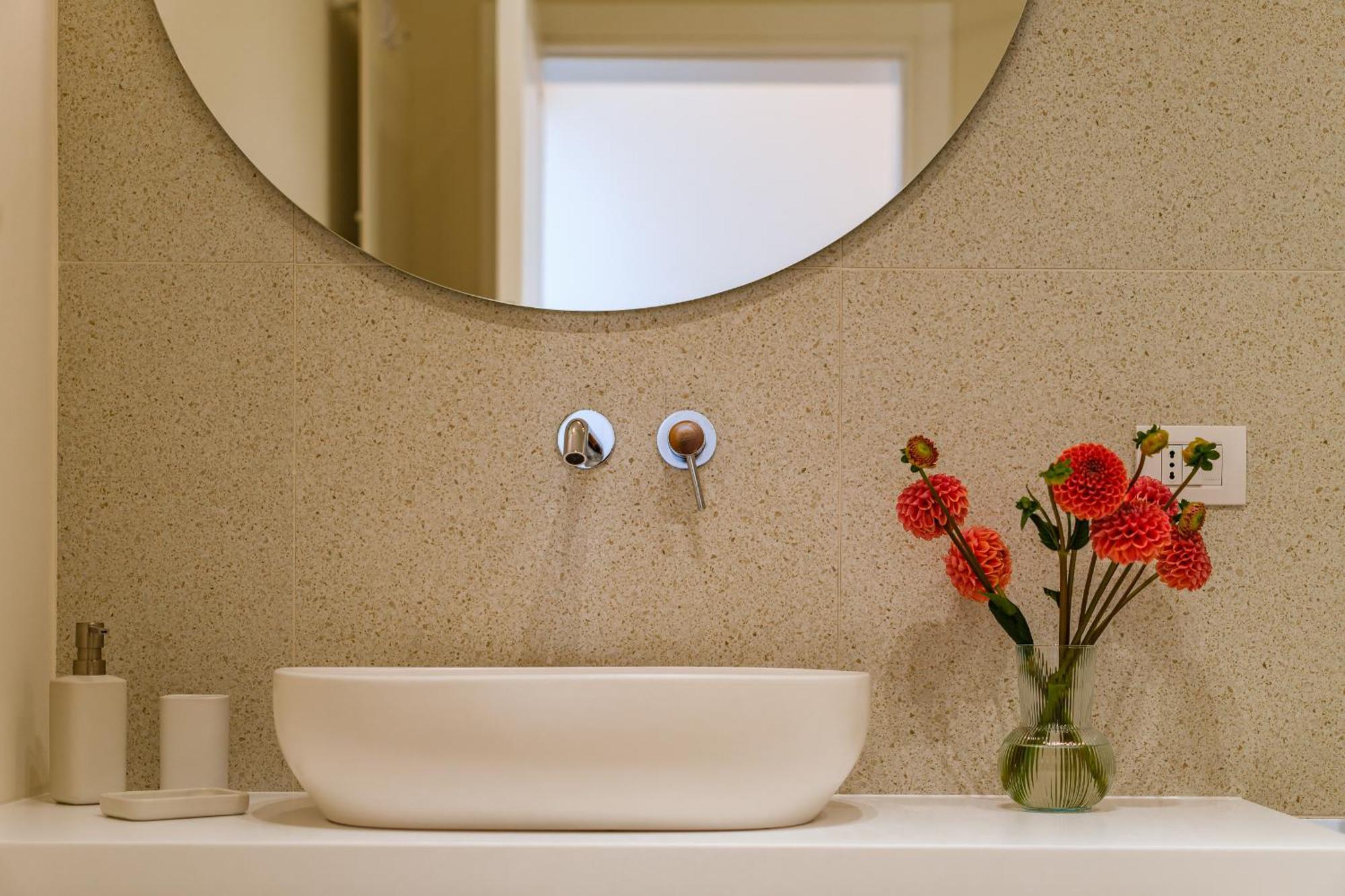 Helloapulia Charming Palazzo Clemente - Self-Catering Suites With Aircondition Монополи Екстериор снимка